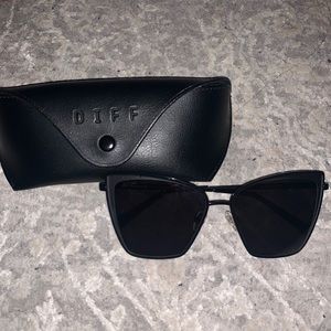 DIFF Eyewear Sunglasses